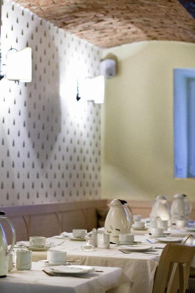 Atel Hotel Lasserhof Salzburg Restaurant bilde